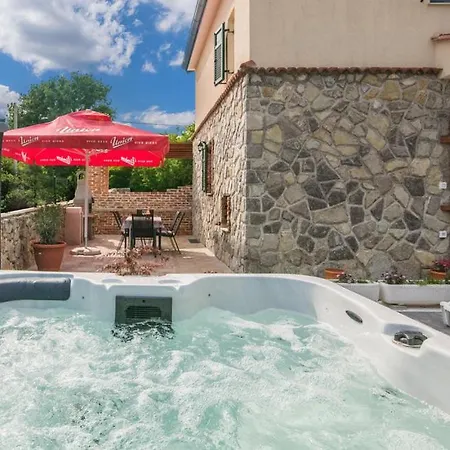 Kuca Za Odmor Agnes Villa Županje