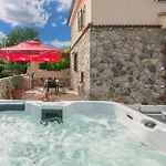 Kuca Za Odmor Agnes فيلة Županje